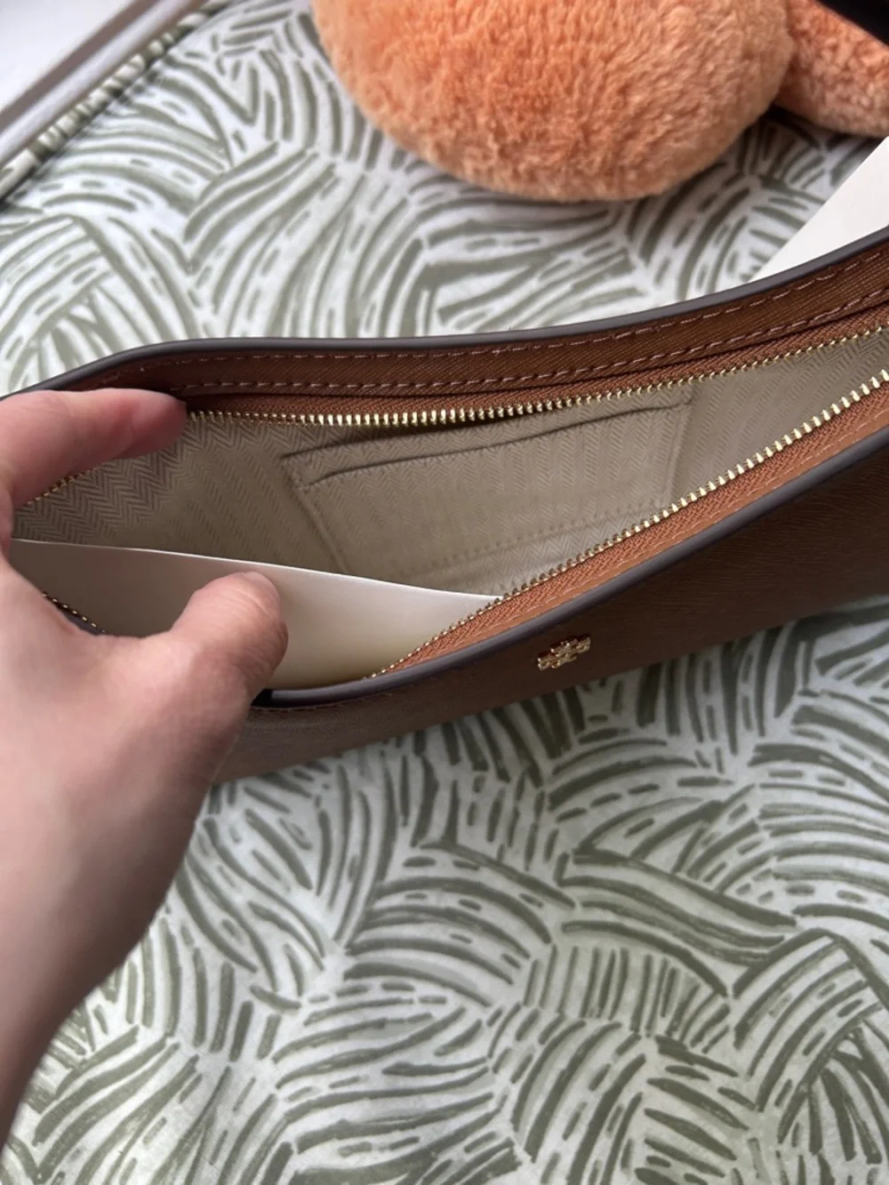 NWT🍄🟫Tory Burch Emerson Saffiano Leather Shoulder Bag in Moose Brown 171577 - Picture 5 of 7